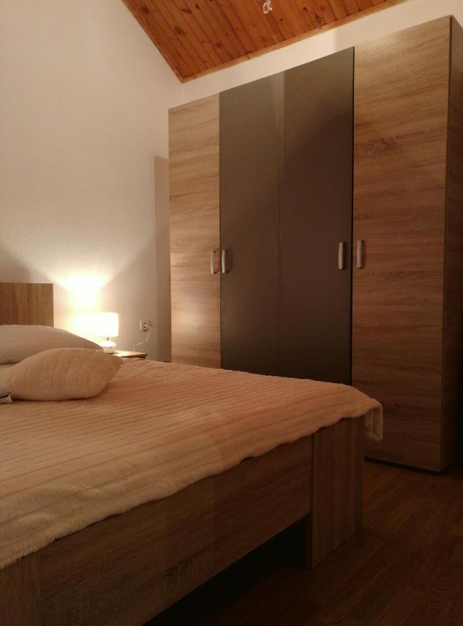 Appartamento Apartman Antonio Komiža Esterno foto